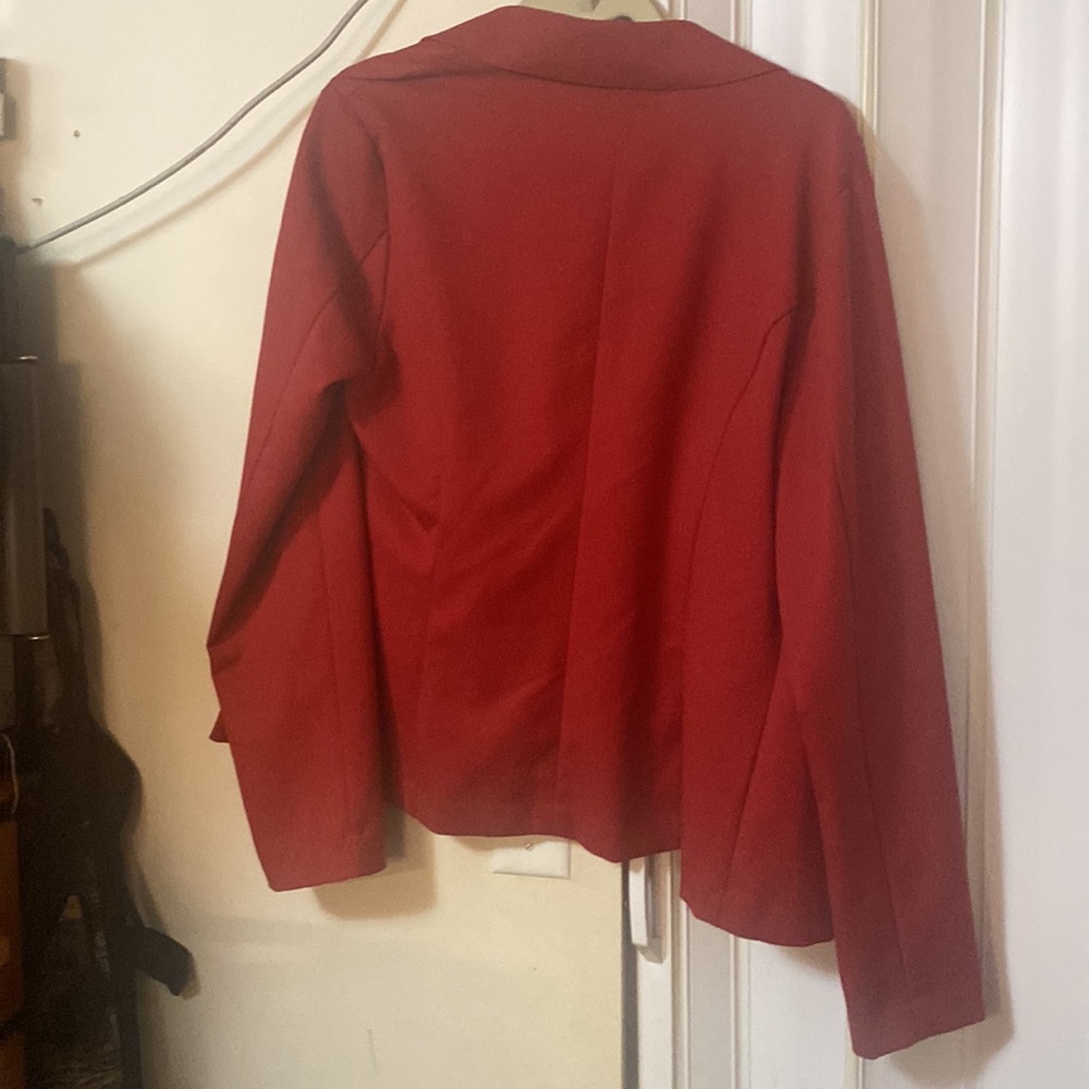 Used red blazer - Picture 3 of 3